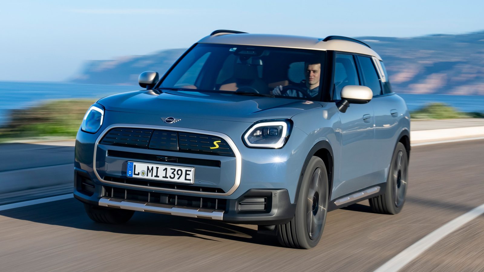Mini Countryman Electric 2024 — экстерьер, вид сбоку, рынок internal_mvp