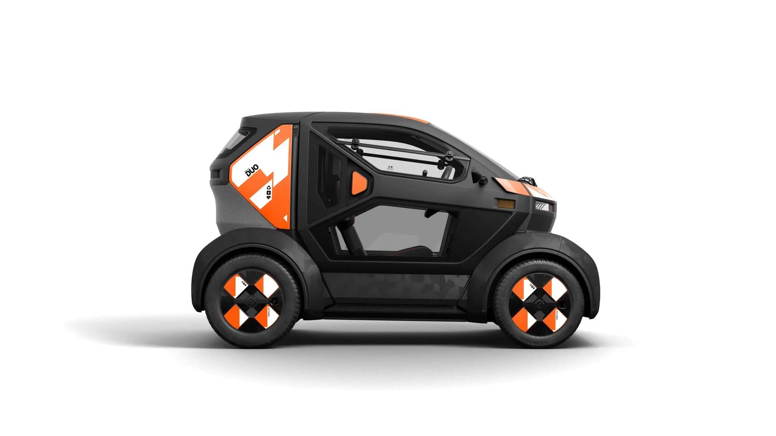 Mobilize Duo 2024 - exterior, side studio, France / Europe official retail media market