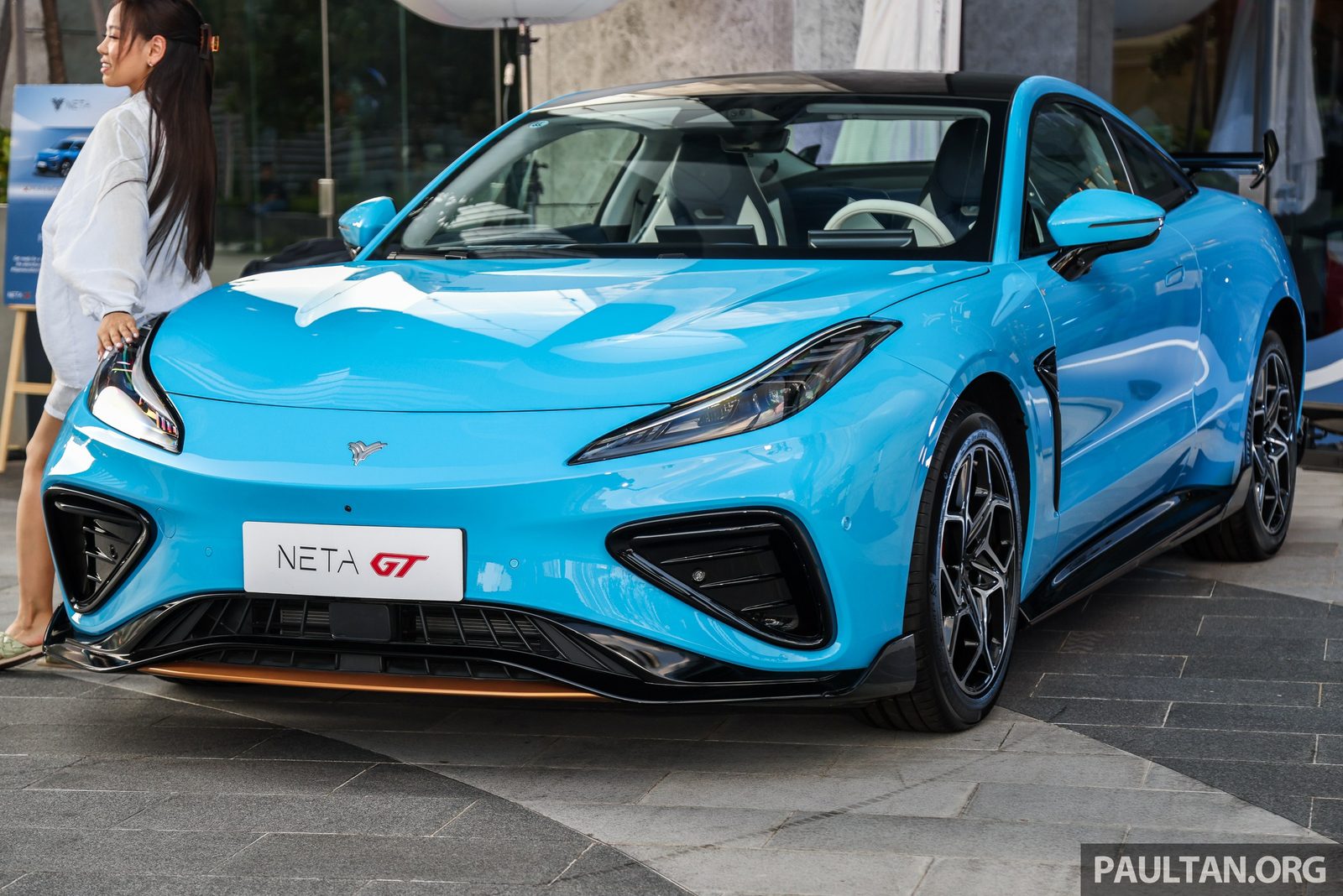 Neta GT 2023 — главное фото модели, экстерьер, front 3q black, рынок China/Malaysia Neta GT reference