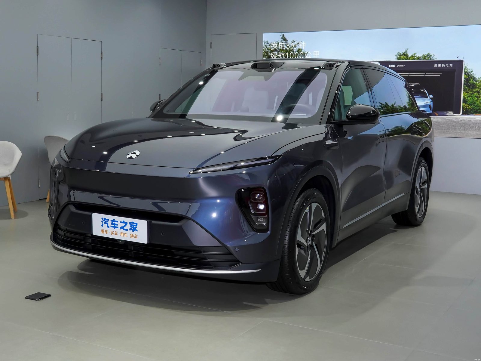 NIO EL8 Second Generation Europe - model photo