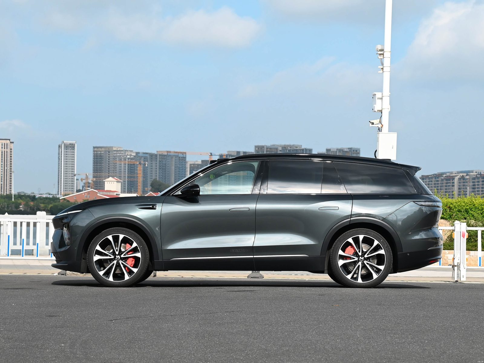 NIO ES8 / EL8 Second Generation 2023 - exterior, gallery, China exact-trim generation reference market