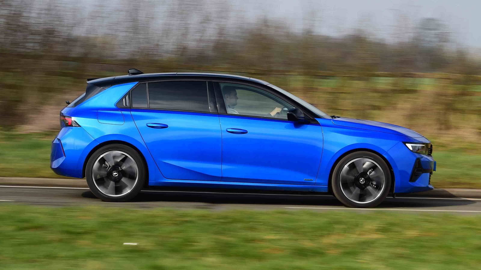 Opel / Vauxhall Astra Electric 2023 - exterior, side view, Europe market