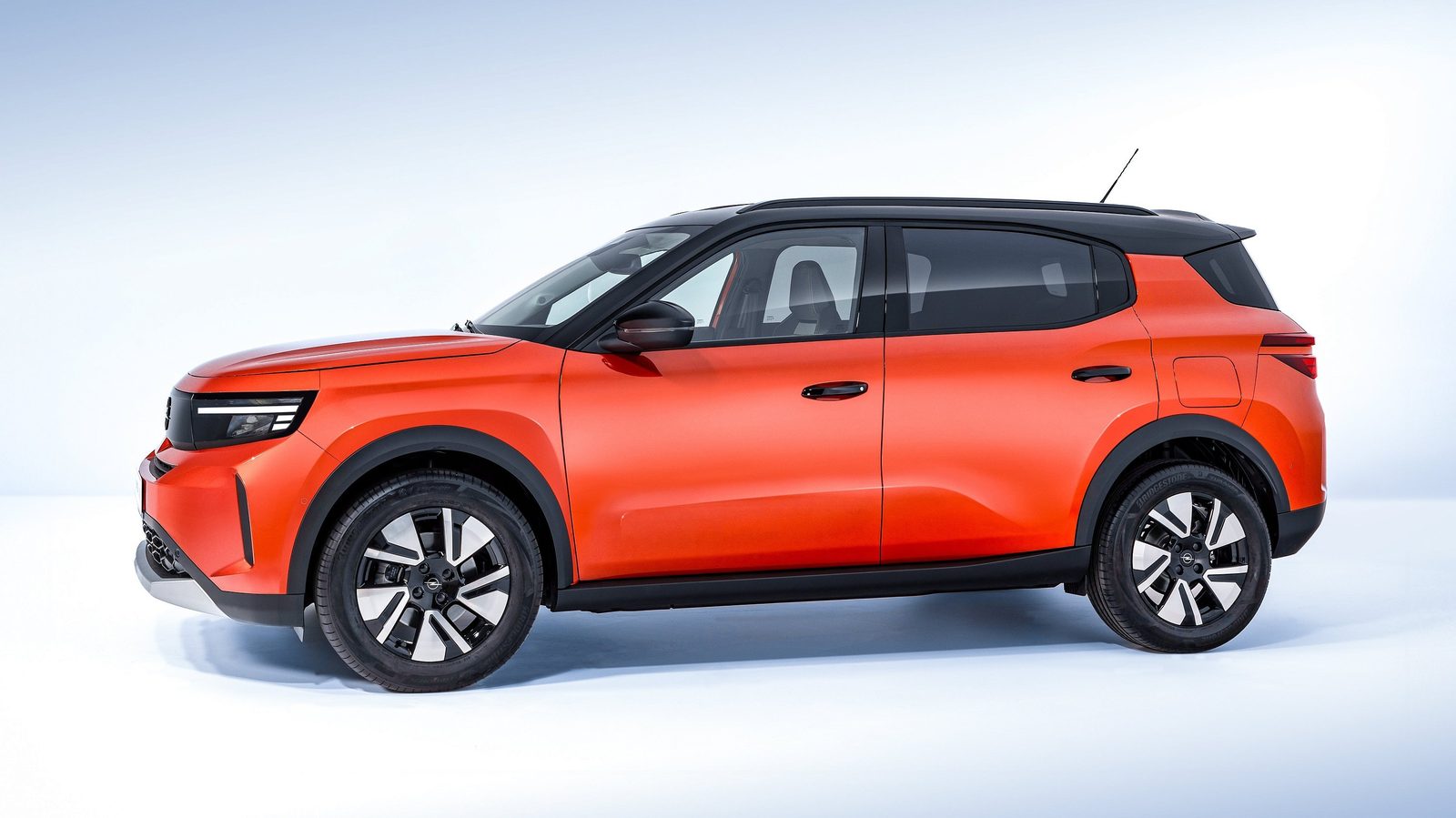 Opel / Vauxhall Frontera Electric 2024 - exterior, side view, Europe / Opel-Vauxhall combined reference market
