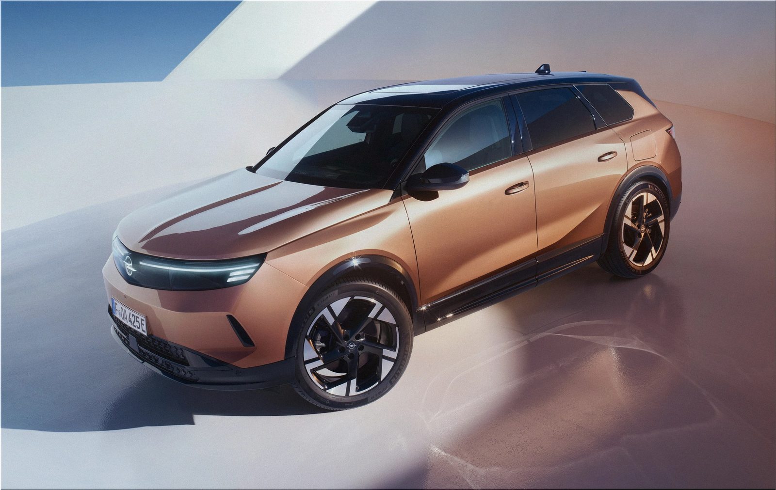 Opel / Vauxhall Grandland Electric 2024 — экстерьер, вид сбоку, рынок internal_mvp