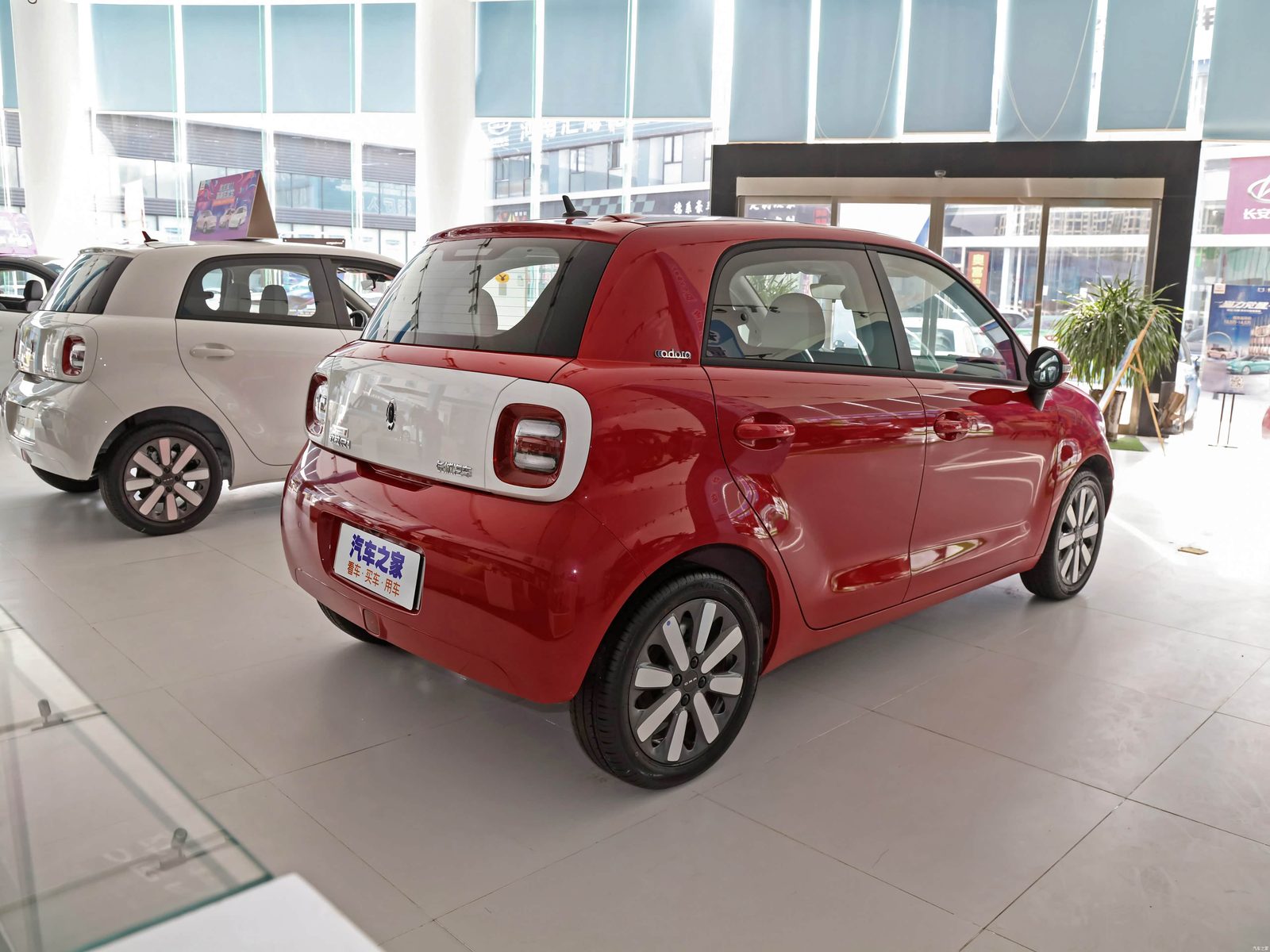Ora Black Cat 2022 - exterior, gallery, China exact-trim archive reference market