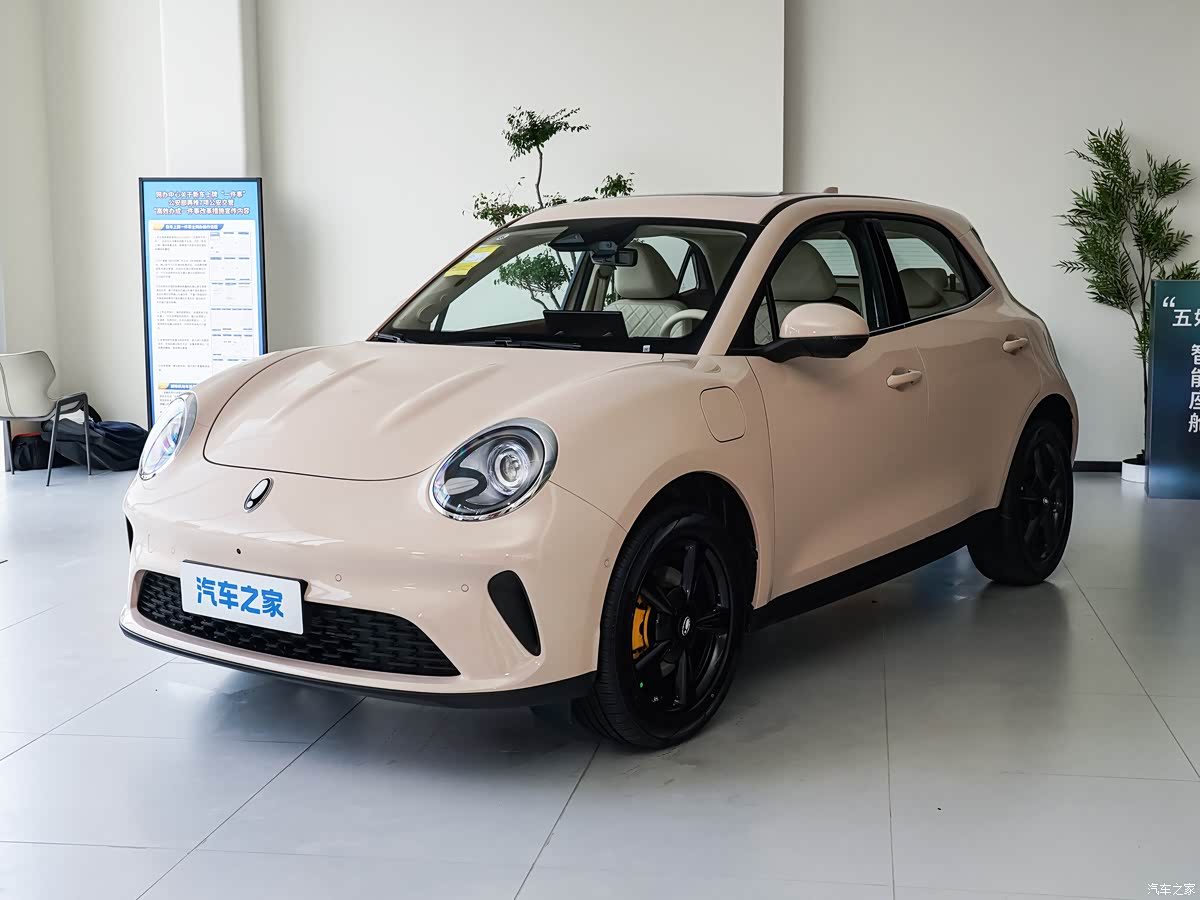 ORA Good Cat 2027 China 2026 - main model photo, exterior, front three-quarter view, CN / 2027 model year market