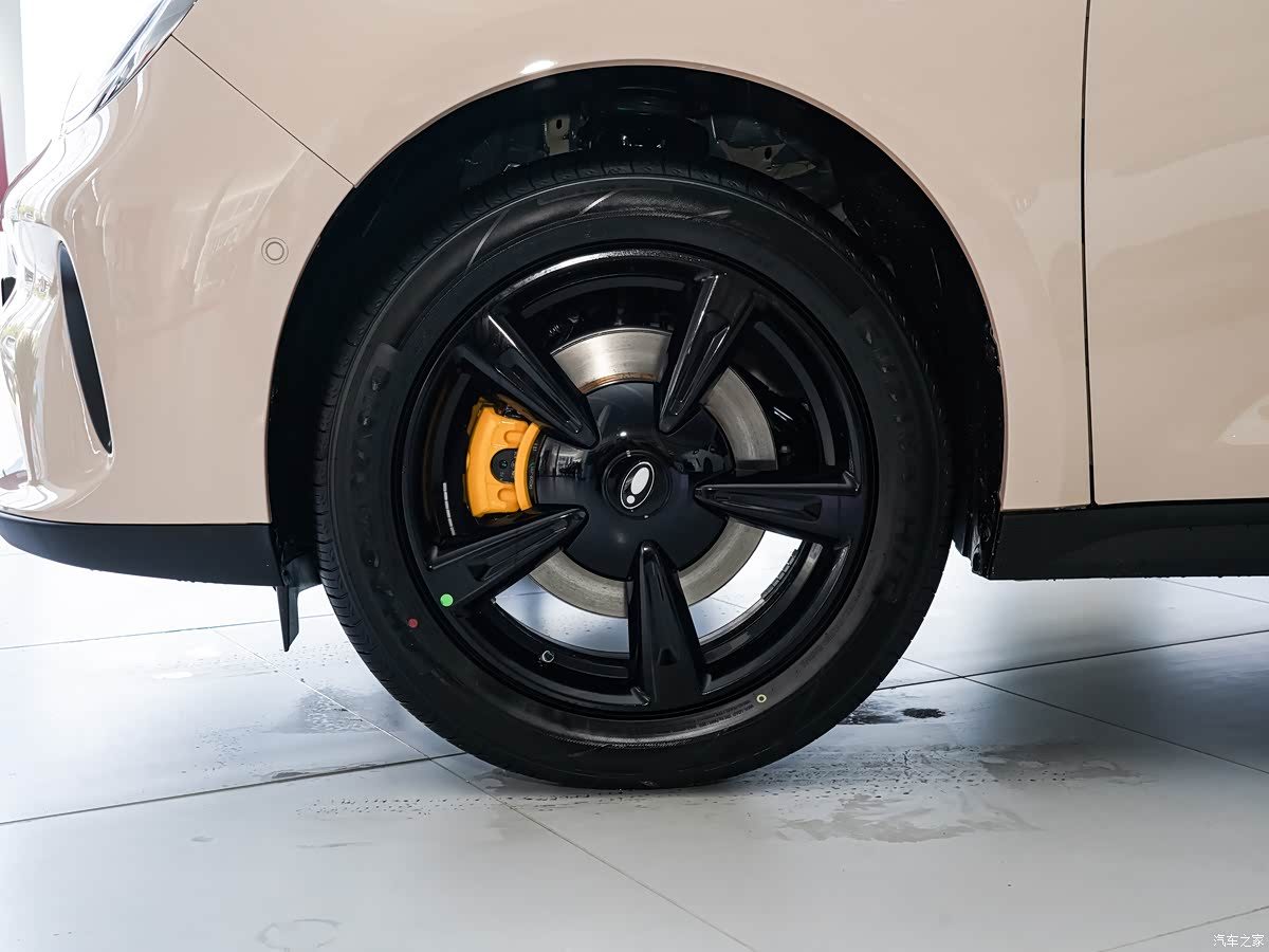 ORA Good Cat 2027 China 2026 - exterior, wheel detail, CN / 2027 model year market