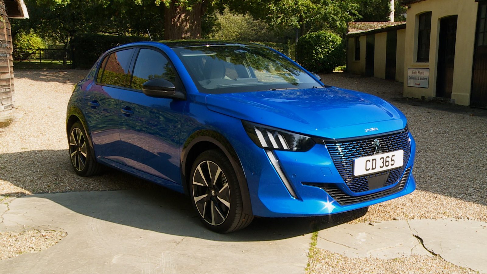Peugeot E-208 2019 — экстерьер, вид сбоку, рынок internal_mvp