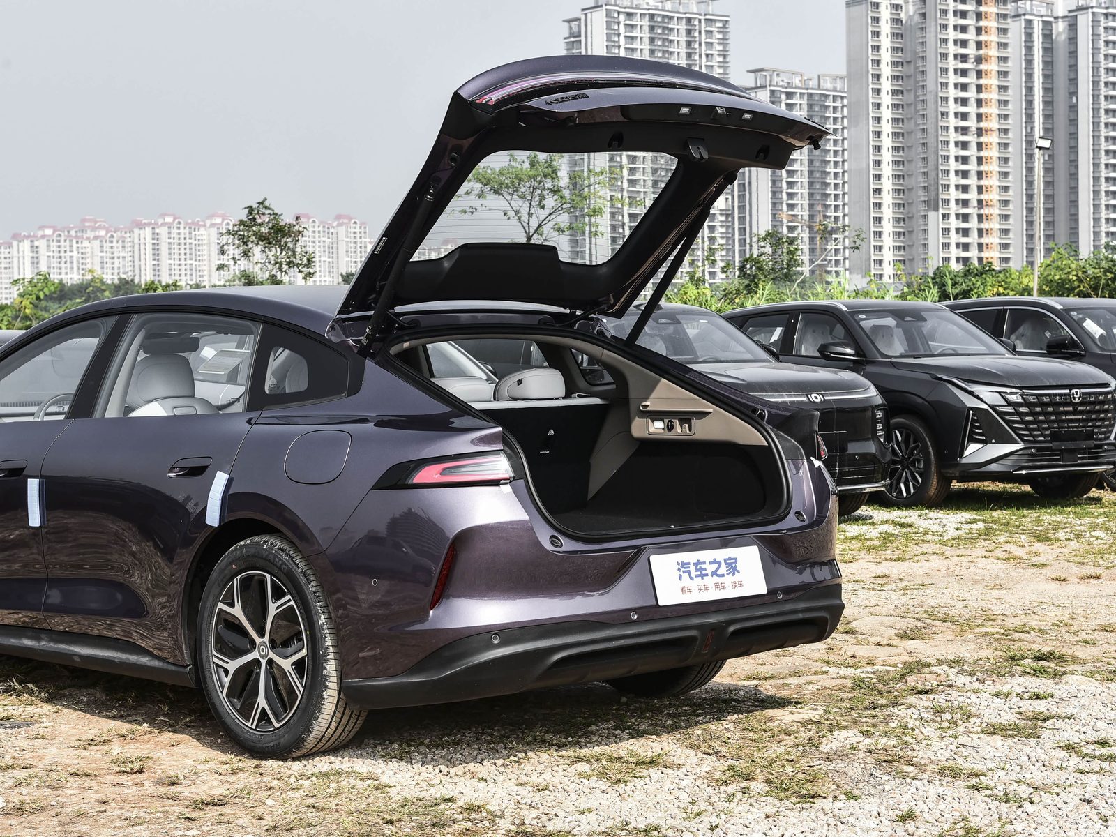 Qiyuan A06 2027 EV 2026 - exterior, hatch open, China market