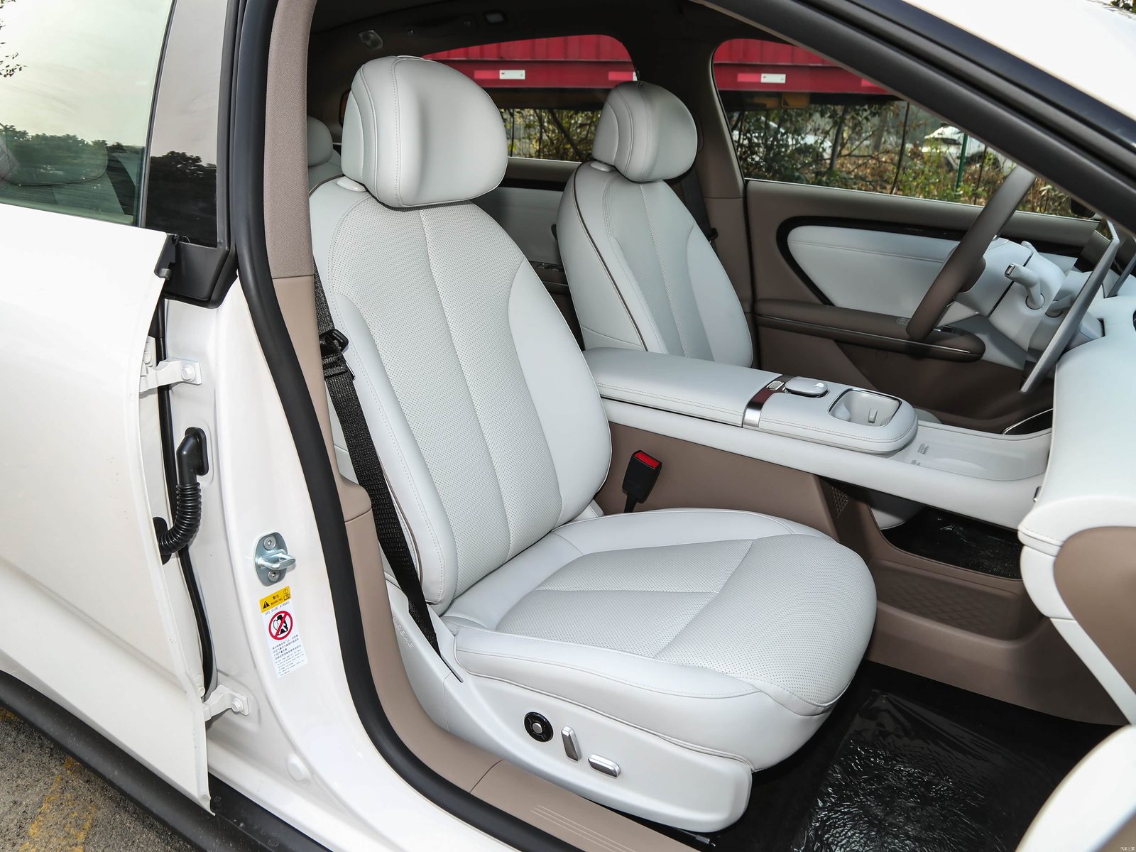 Qiyuan A06 2027 EV 2026 - interior, front seats, China market