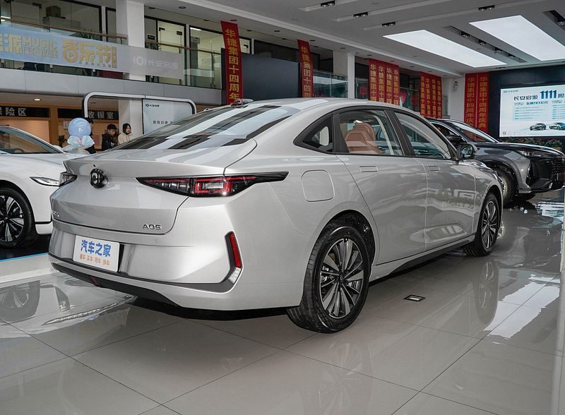Qiyuan A05 PHEV 2024 - exterior, rear three-quarter view