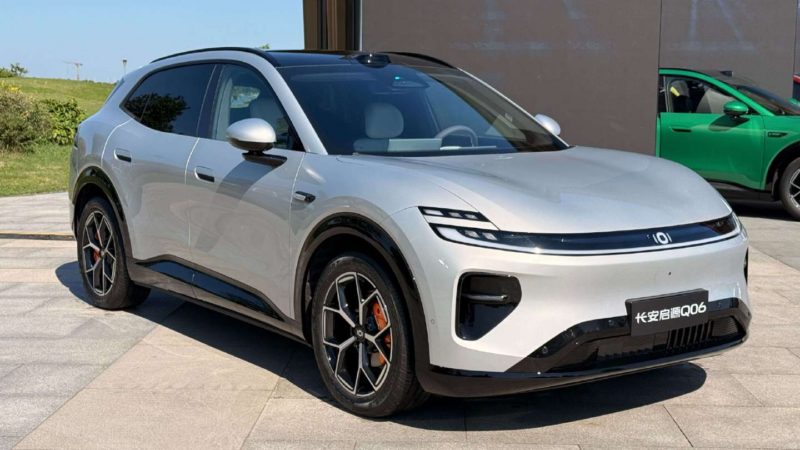 Qiyuan Q06 EV / EREV 2026 - main model photo, exterior, front three-quarter view, China market
