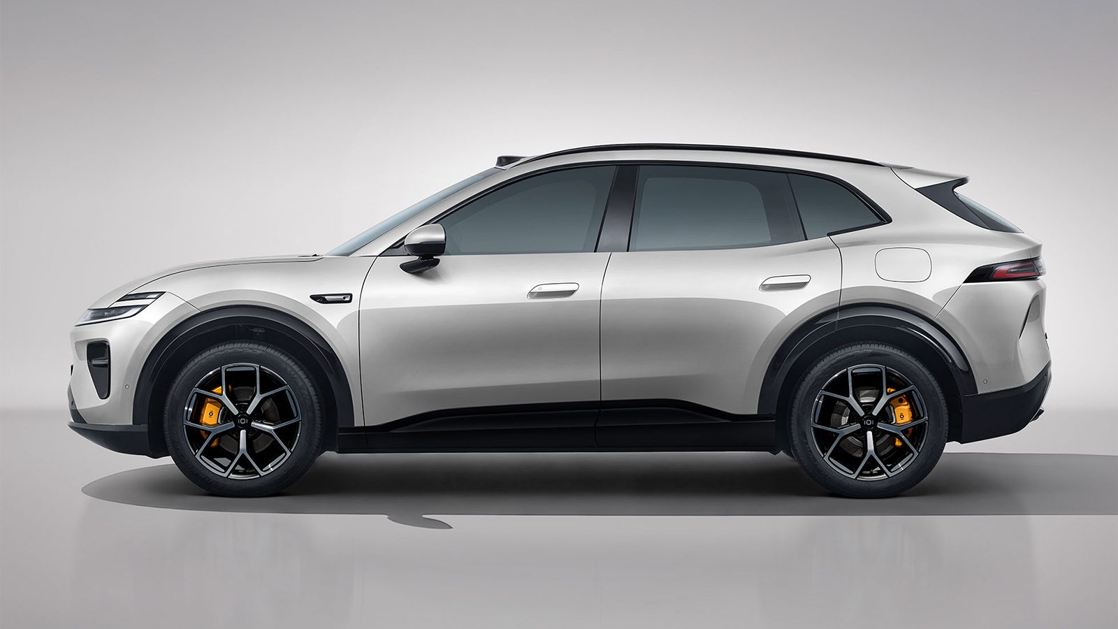 Qiyuan Q06 EV / EREV 2026 - exterior, side profile, China market