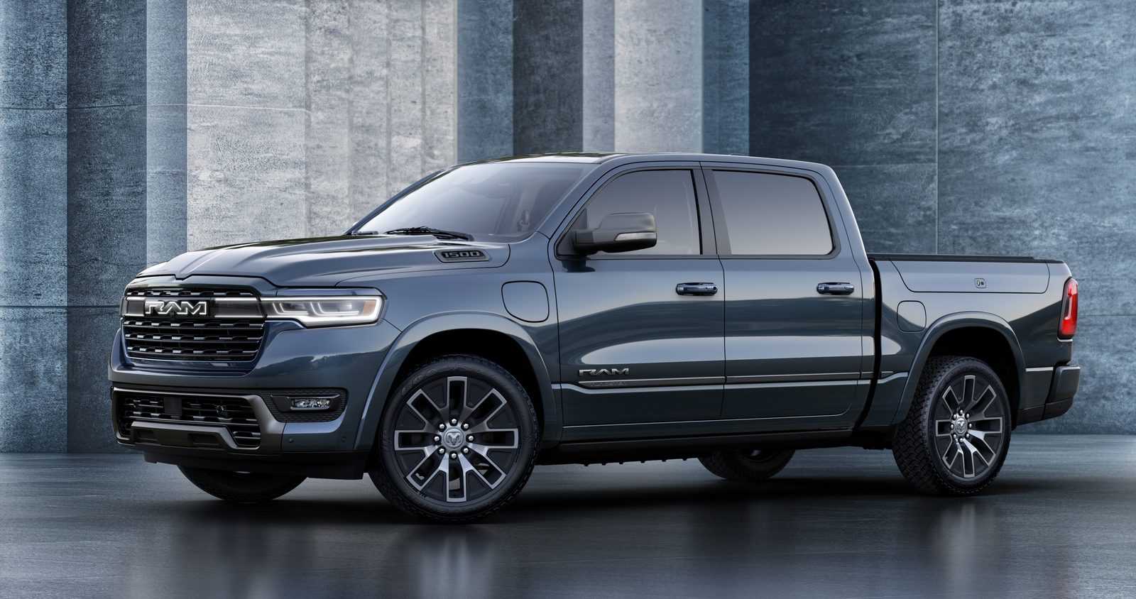 Ram 1500 REV 2025 - exterior, front three-quarter view, US / global reference market