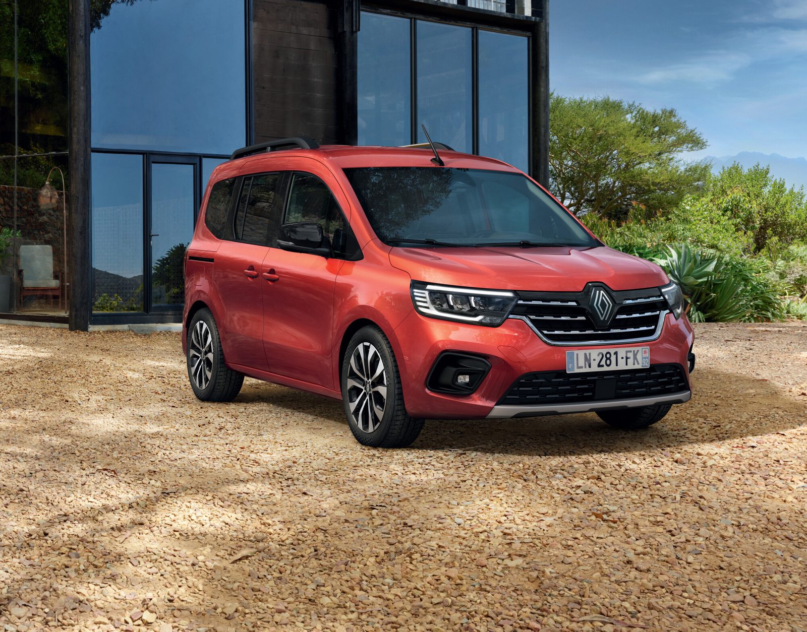 Renault Kangoo E-Tech Electric - model photo