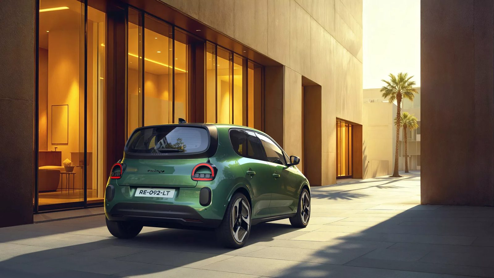 Renault Twingo E-Tech Electric 2026 - exterior, rear 3q urban, Europe market