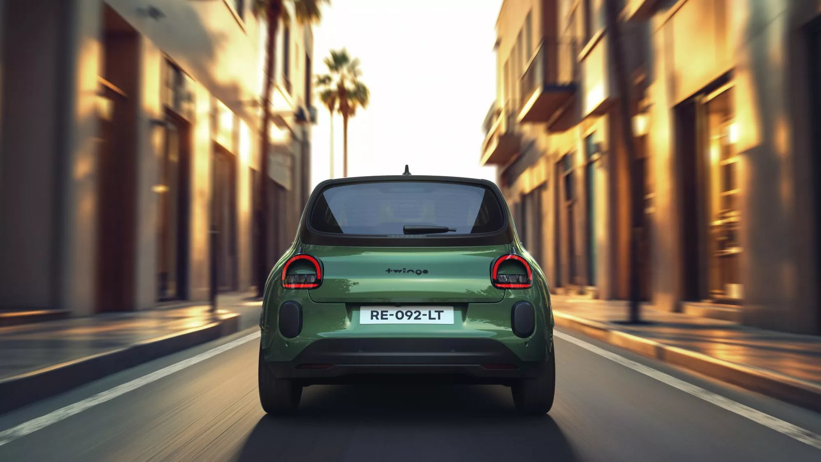 Renault Twingo E-Tech Electric 2026 - exterior, rear motion, Europe market