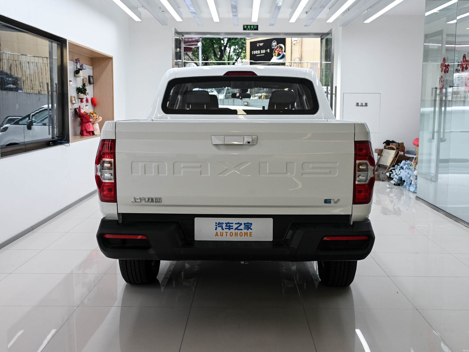 SAIC Maxus Pickup China Xingji EV / Interstellar EV 2023 - exterior, rear view, China market