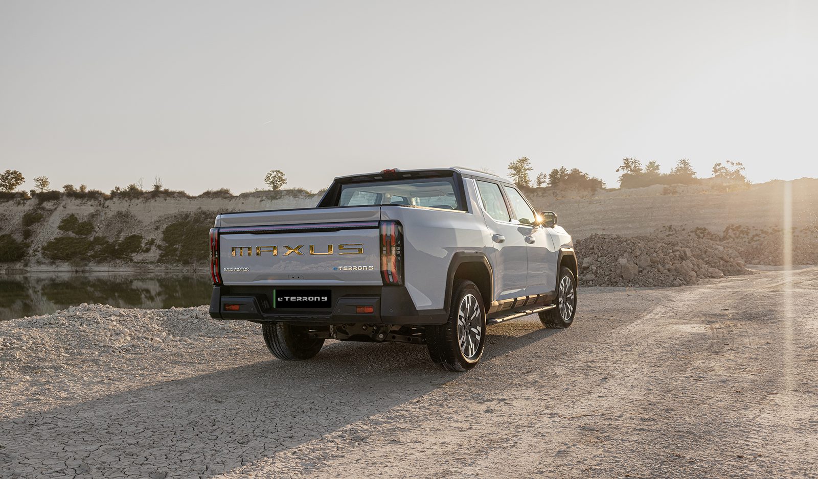 SAIC Motor Maxus eTerron 9 / Interstellar X EV 2025 - exterior, rear three-quarter view, global market