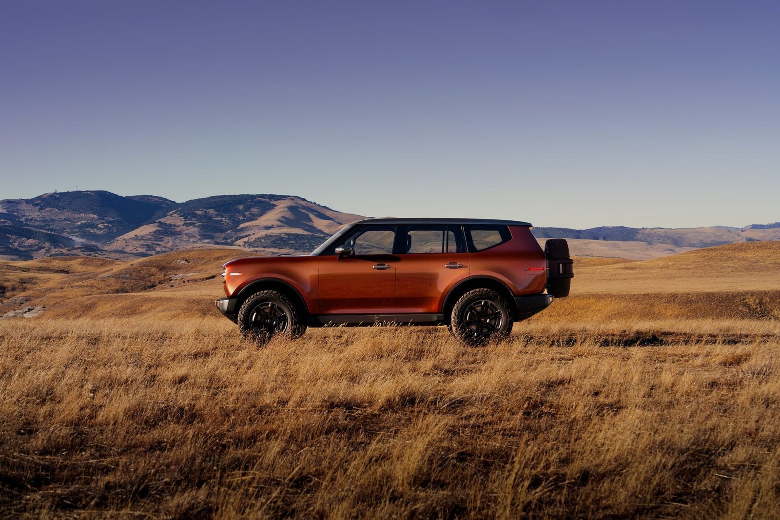Scout Motors Traveler 2027 - exterior, side 3q, us_reference market