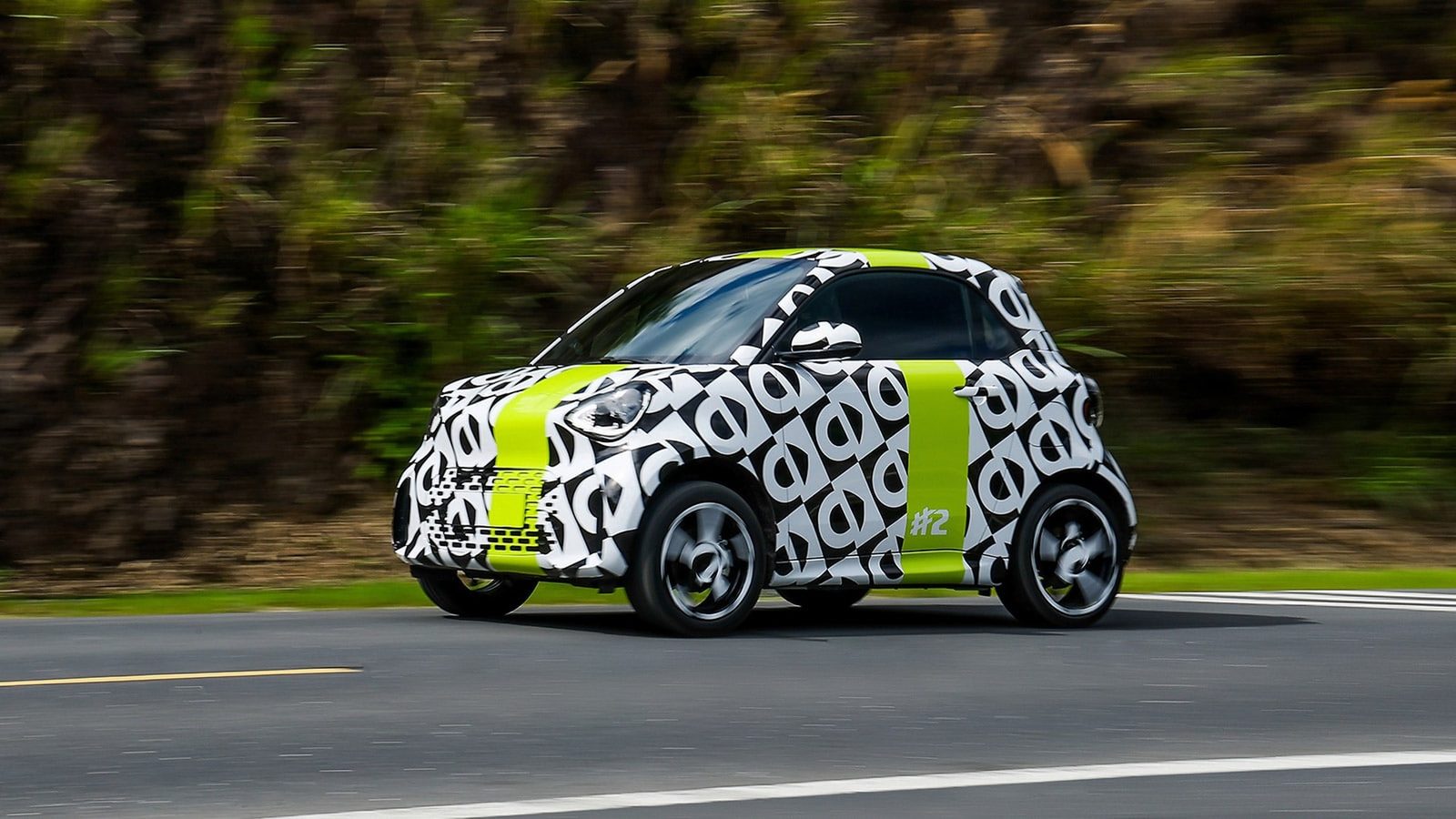 Smart #2 2026 - main model photo, exterior, side profile global testing, China / global testing reference market