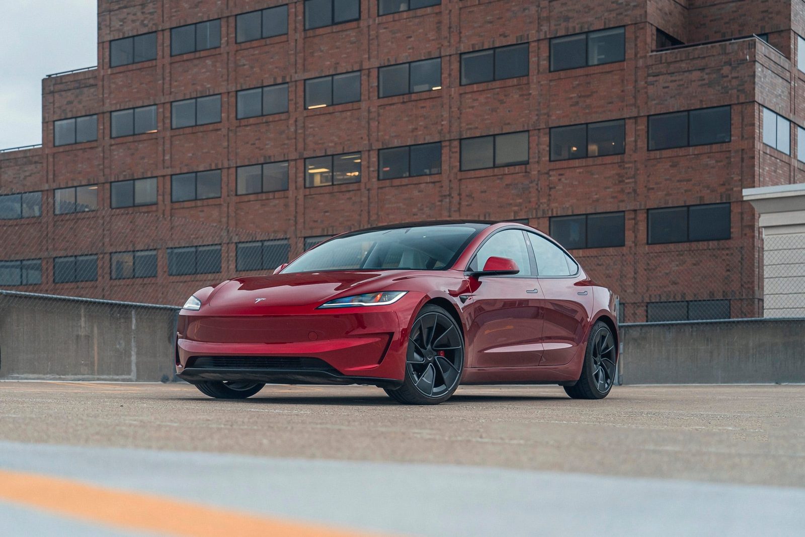 Tesla Model 3 China 2023 - exterior, front three-quarter view, China/global visual reference market