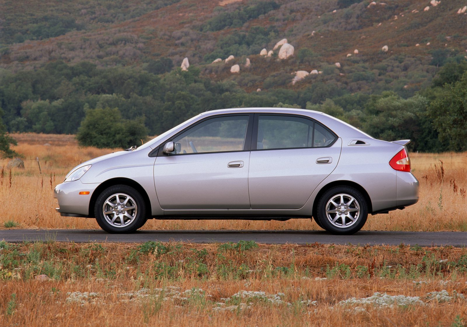 Toyota Prius First Generation 1997 - exterior, gallery, United States historical generation reference market