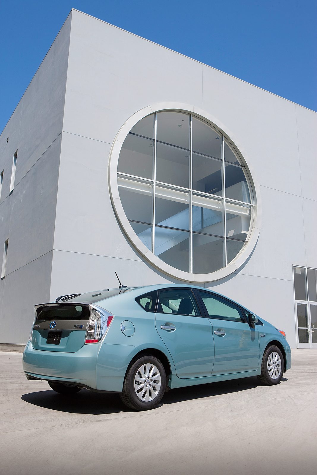 Toyota Prius Plug-in Hybrid Third Generation 2012 - exterior, gallery, United States historical generation reference market