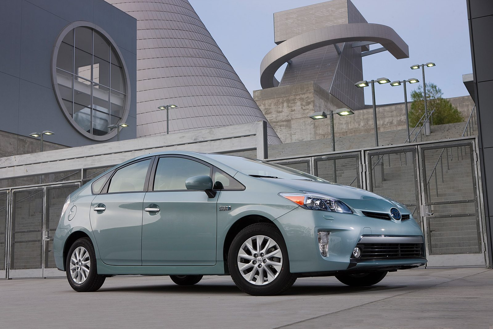 Toyota Prius Plug-in Hybrid Third Generation 2012 - exterior, gallery, United States historical generation reference market