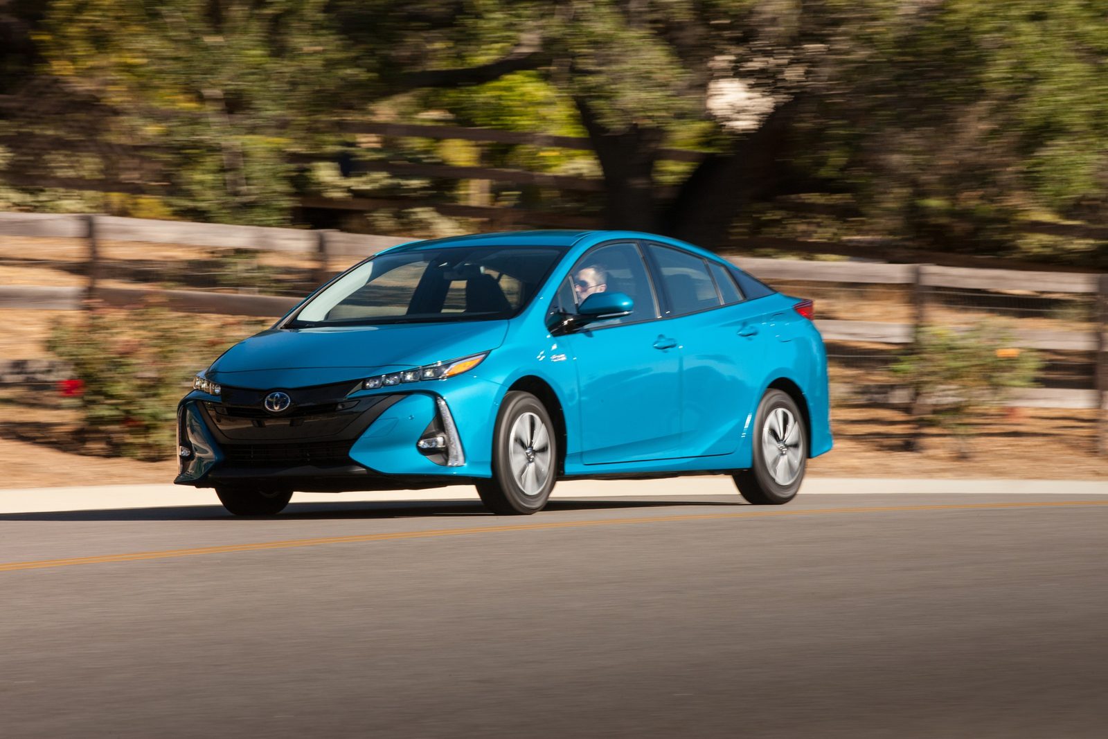 Toyota Prius Prime / PHV Fourth Generation 2016 - exterior, gallery, United States historical generation reference market