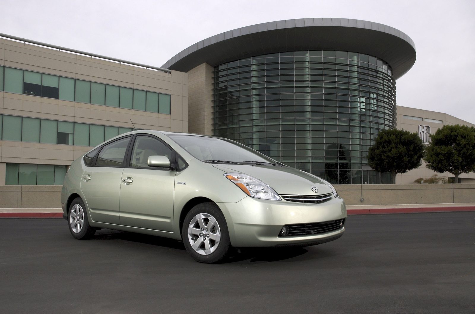 Toyota Prius Second Generation 2003 - exterior, gallery, United States historical generation reference market