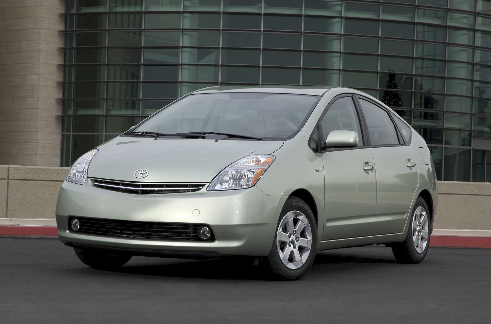 Toyota Prius Second Generation 2003 - exterior, gallery, United States historical generation reference market