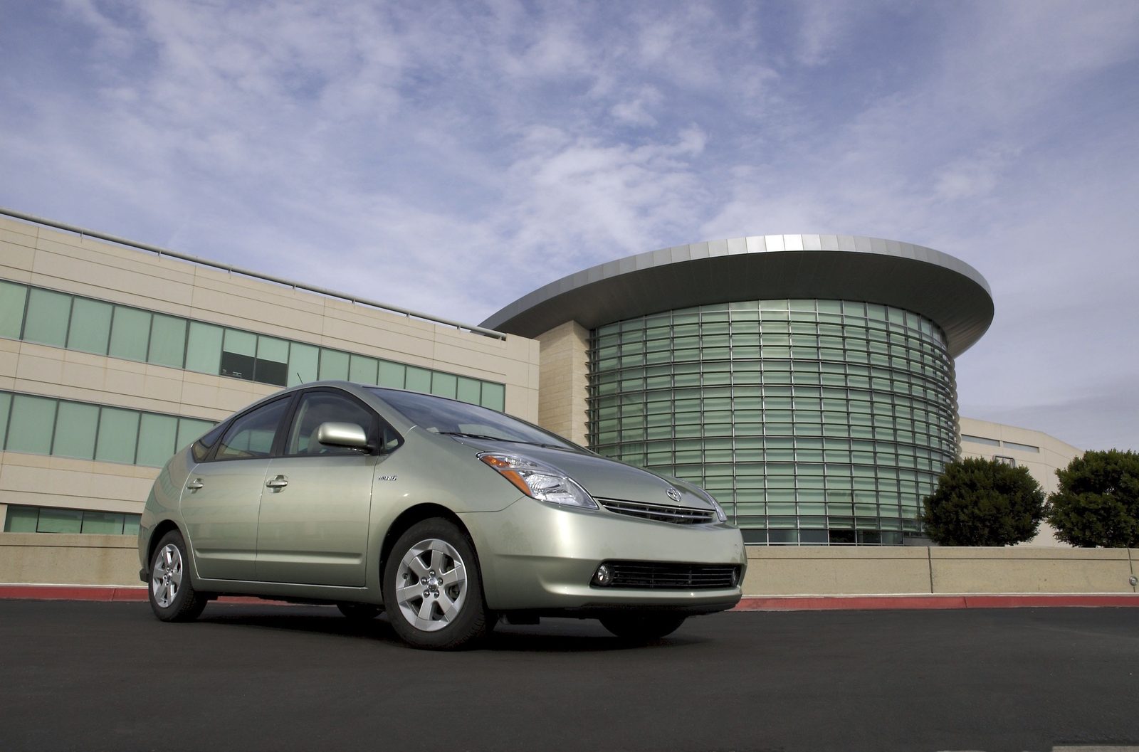 Toyota Prius Second Generation 2003 - exterior, gallery, United States historical generation reference market