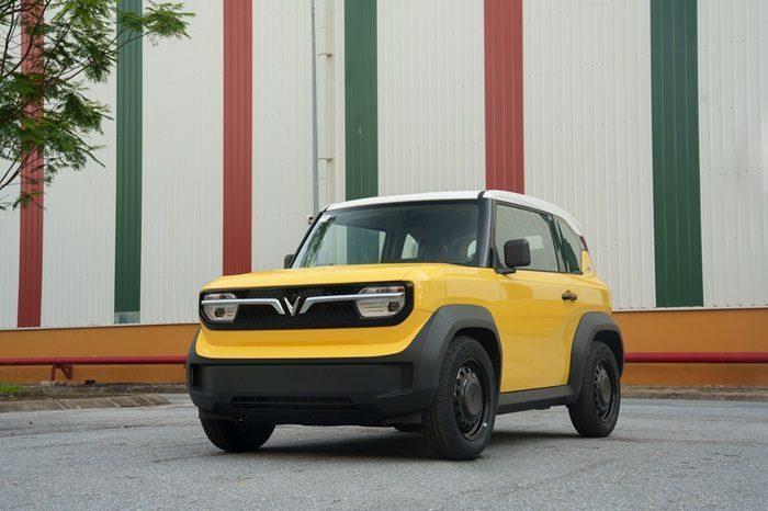 VinFast VF 3 2024 - exterior, front three-quarter view