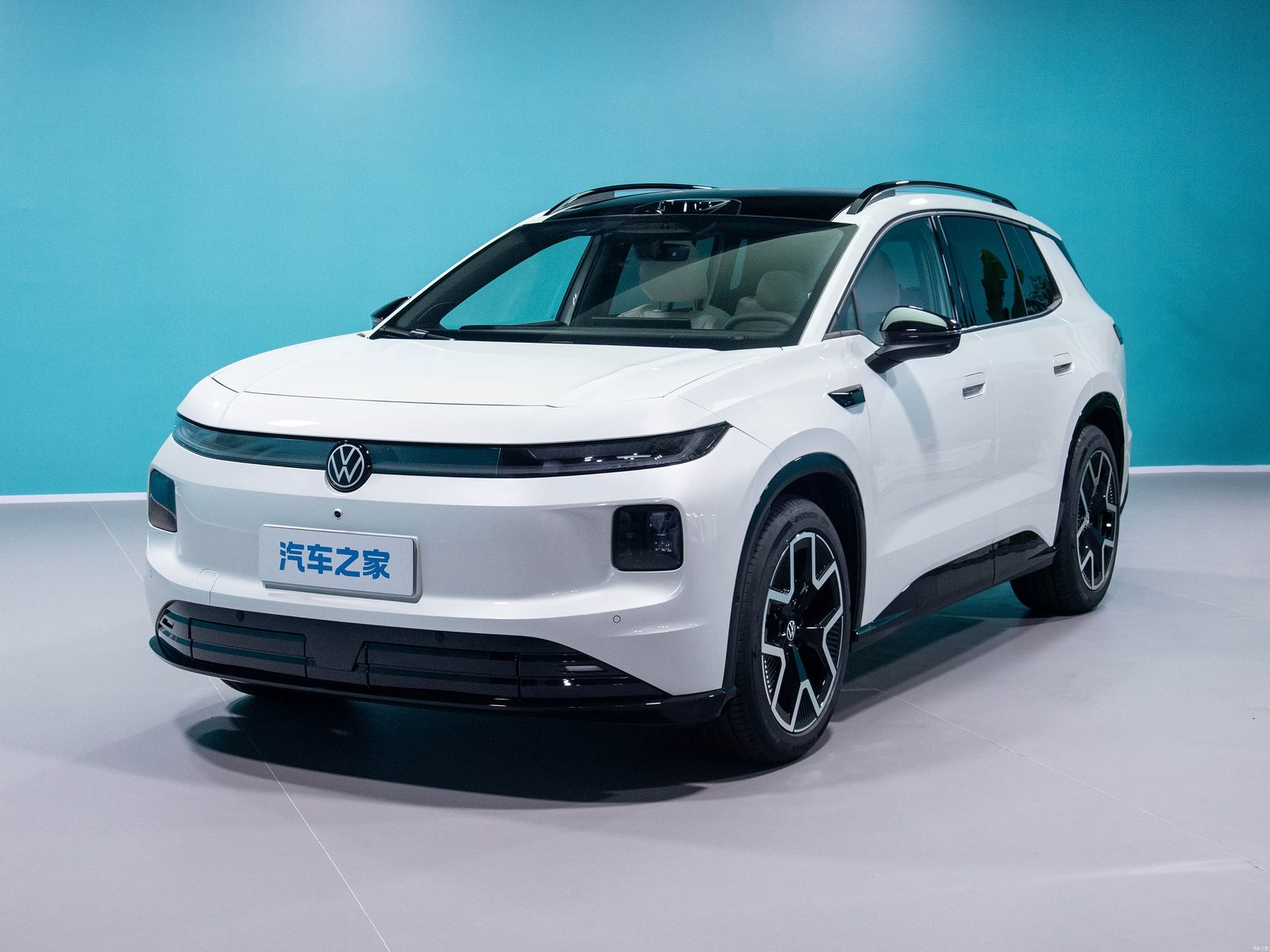 Volkswagen ID. AURA T6 2026 - main model photo, exterior, front three-quarter view, china_reference market