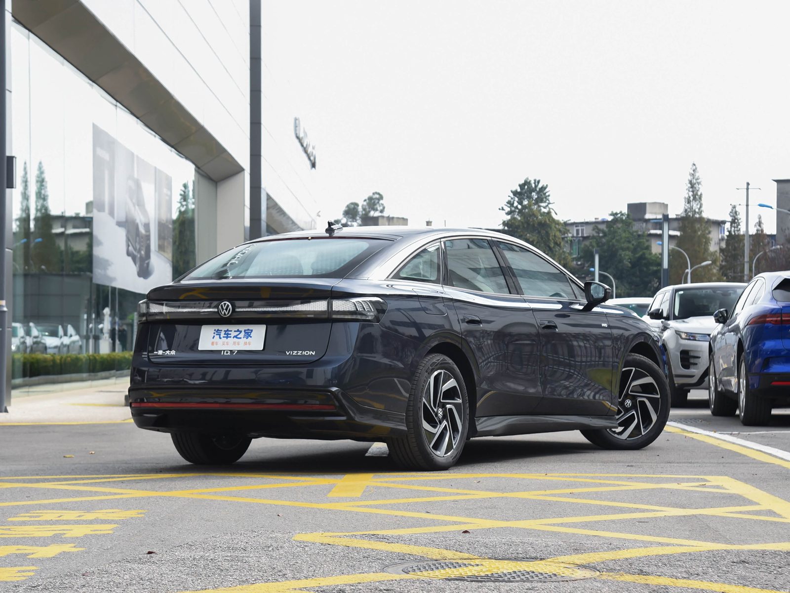 Volkswagen ID.7 Vizzion China 2024 - exterior, rear three-quarter view, China market