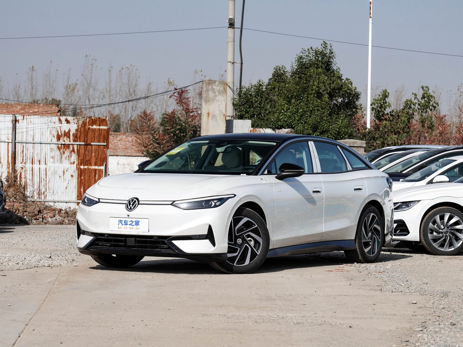 Volkswagen ID.7 Vizzion China 2024 - exterior, front three-quarter view, China market