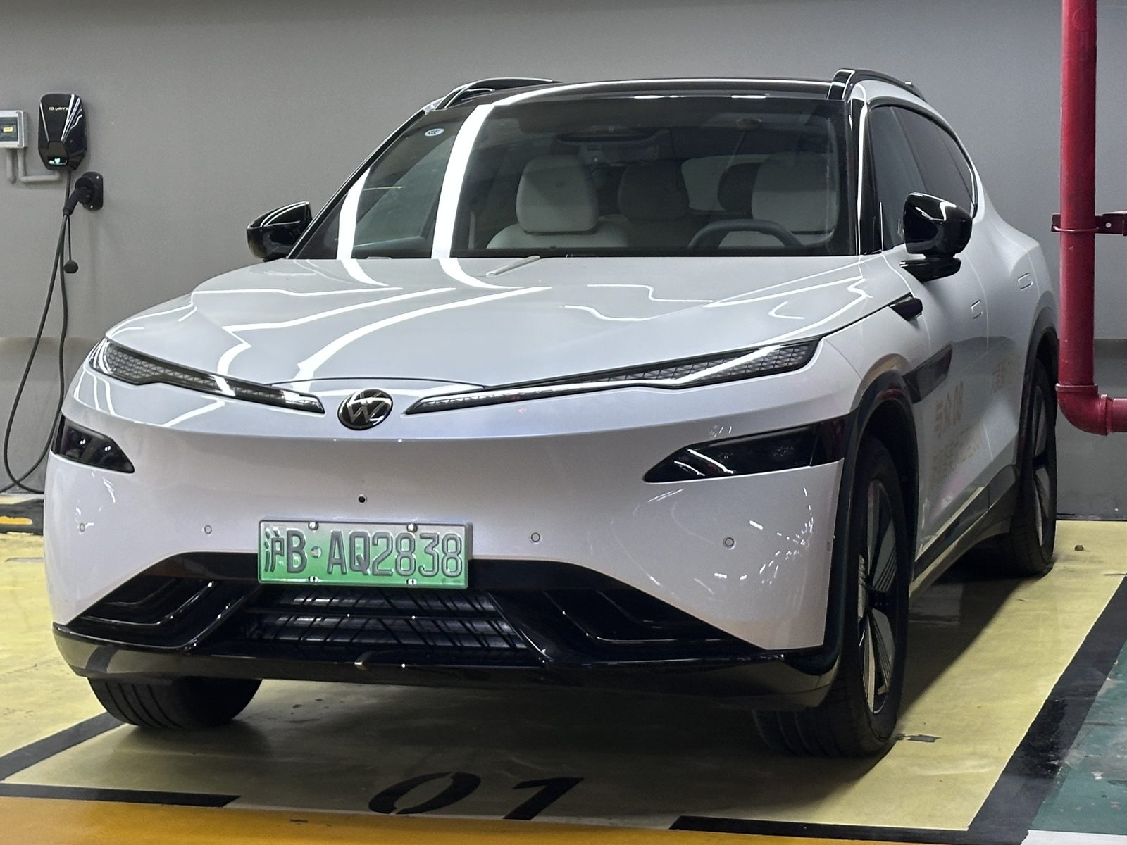 Volkswagen ID.UNYX 08 China 2026 - exterior, front three quarter real, CN market