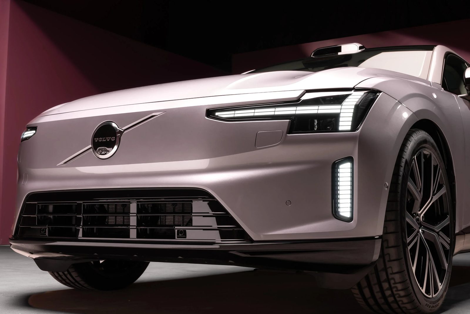 Volvo ES90 Global 2025 - exterior, front 3q detail, global market