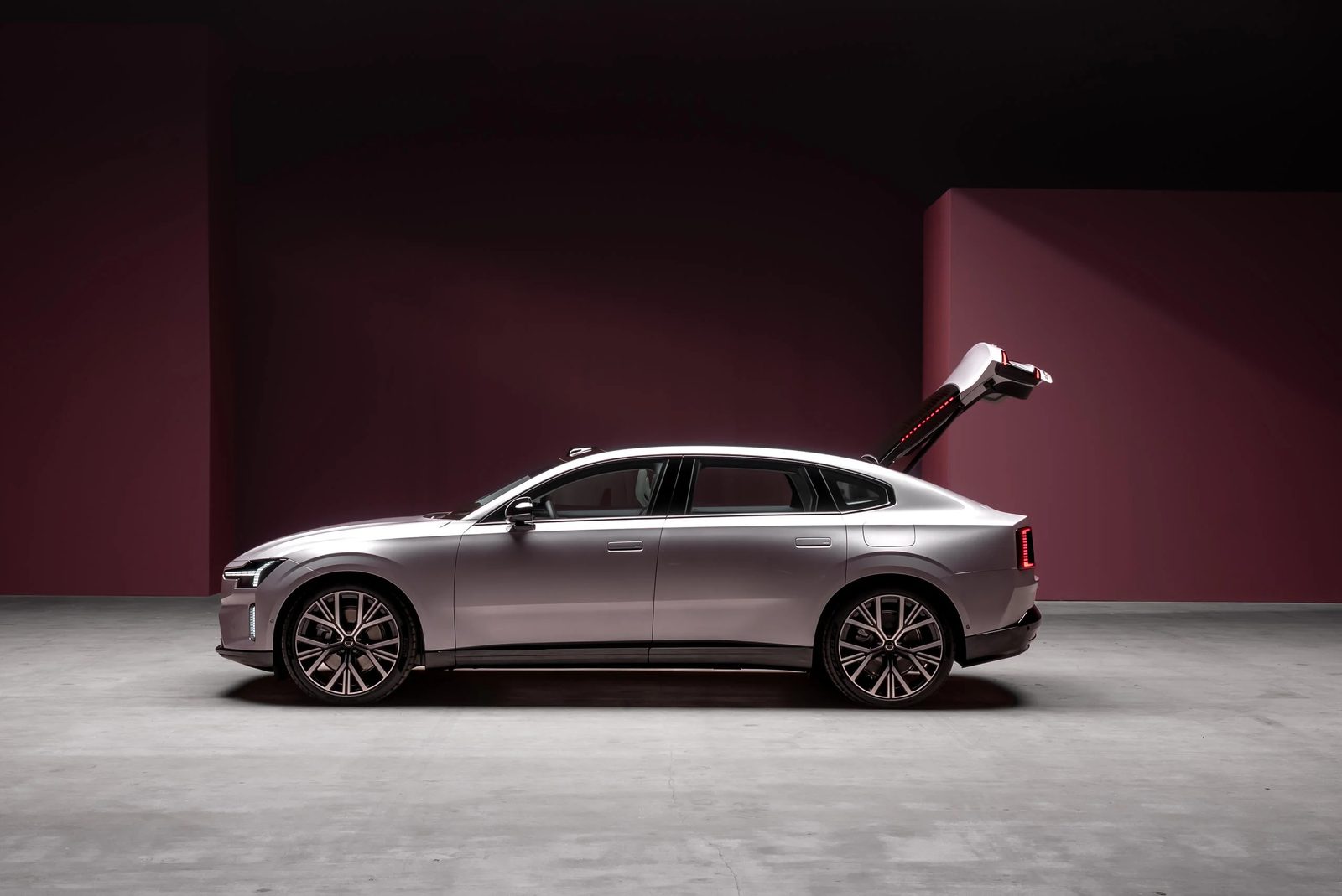 Volvo ES90 Global 2025 - exterior, charging side, global market