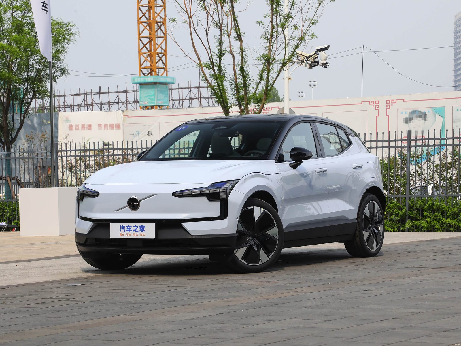 Volvo EX30 China 2025 - exterior, front three-quarter view, China market