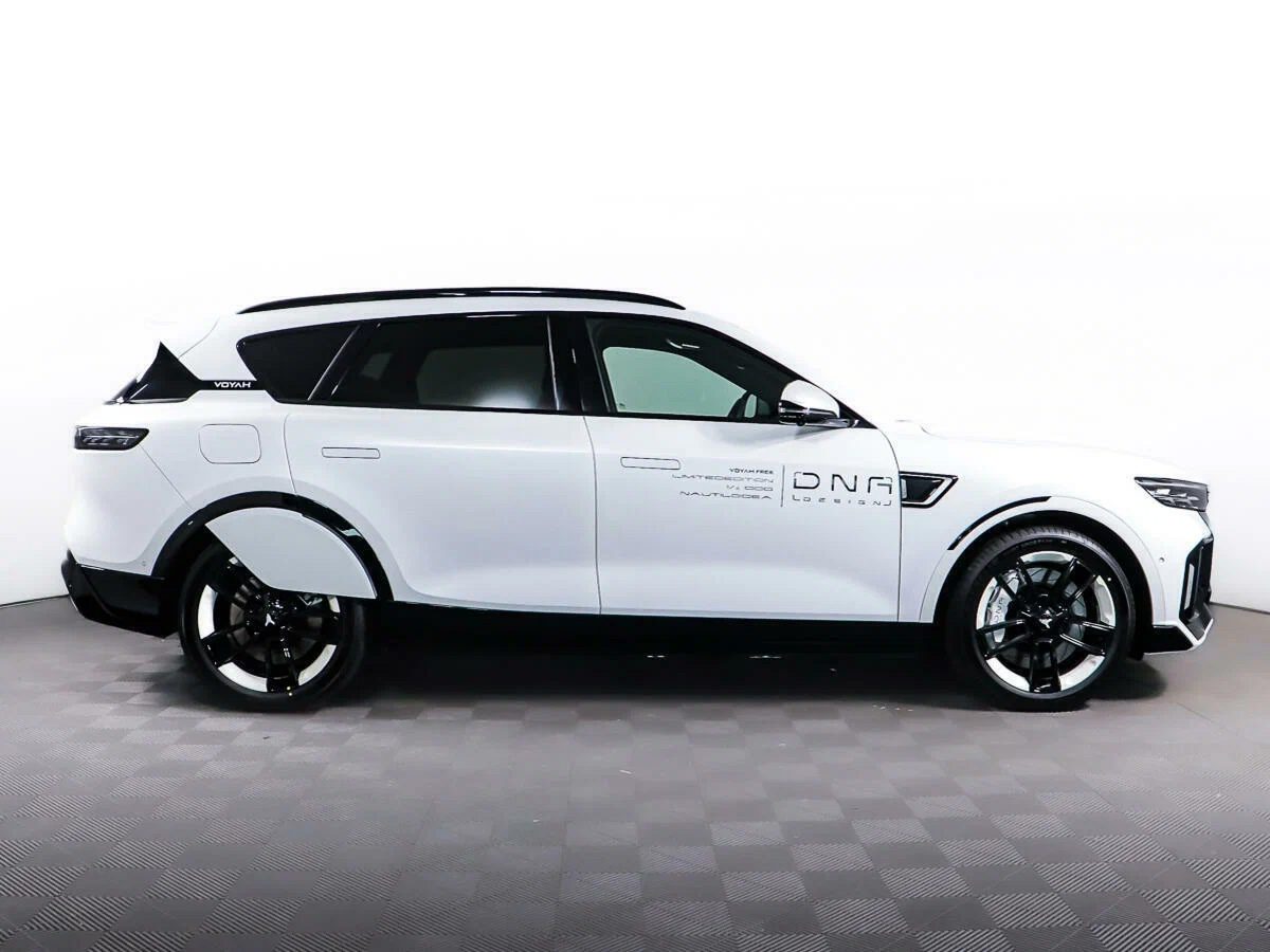 Voyah Free DNA EREV 2022 - exterior, side profile white, China market