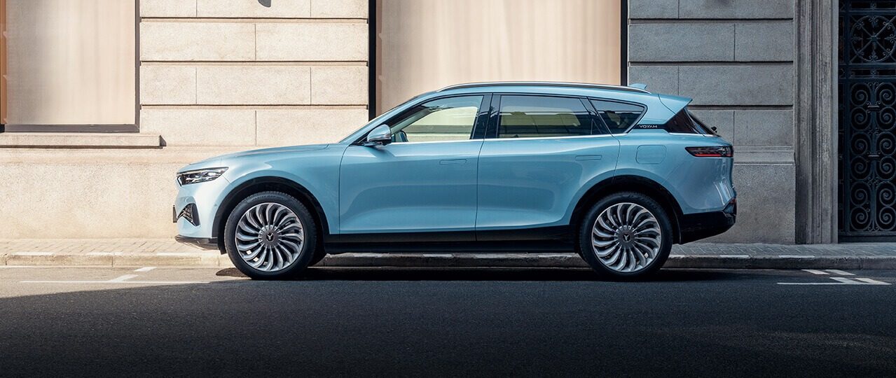 Voyah Free EREV Original 2021 China - exterior, urban side profile global, Dongfeng Global / VOYAH Free model-family reference market