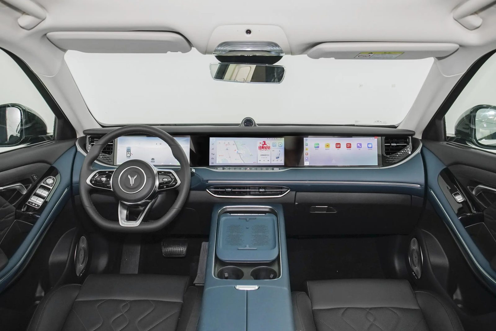 Voyah Free EREV Original 2021 China - interior, dashboard