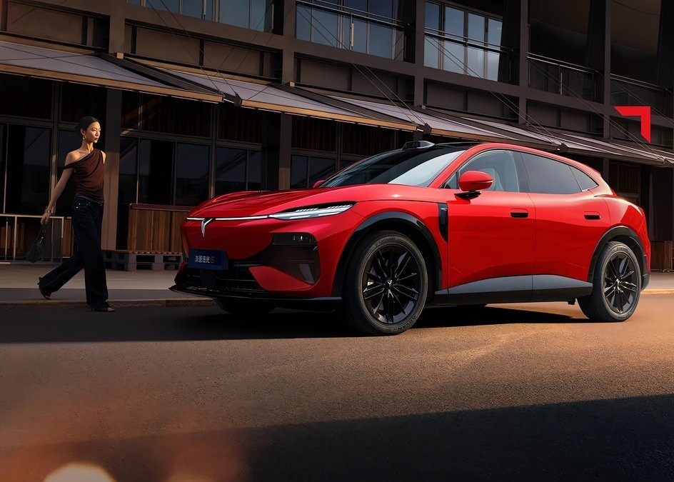 Voyah Passion S EV 2026 - exterior, front 3q lifestyle