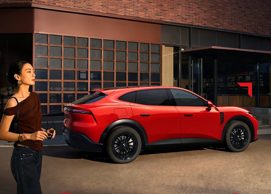 Voyah Passion S EV 2026 - exterior, rear side lifestyle