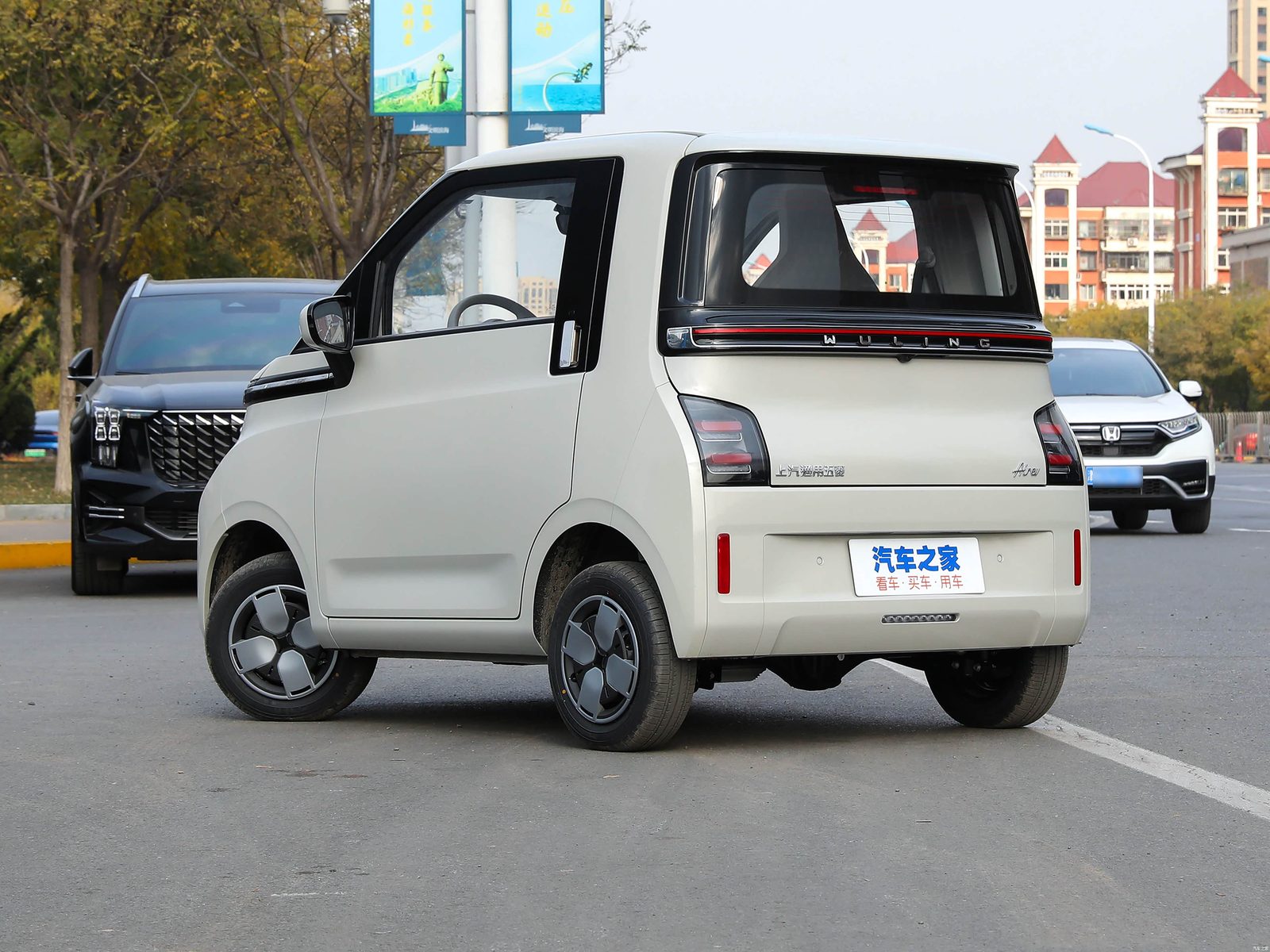 Wuling Air ev 2023 - exterior, rear three-quarter view, China market