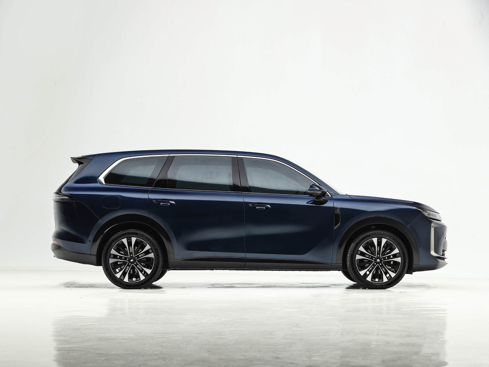 Wuling Huajing S PHEV 2026 - exterior, side view, China market