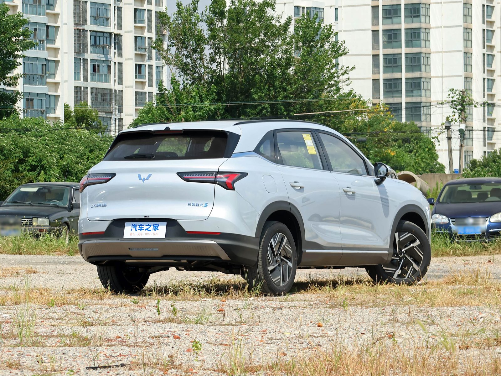 Wuling Starlight S PHEV 2025 - exterior, rear three-quarter view, China market