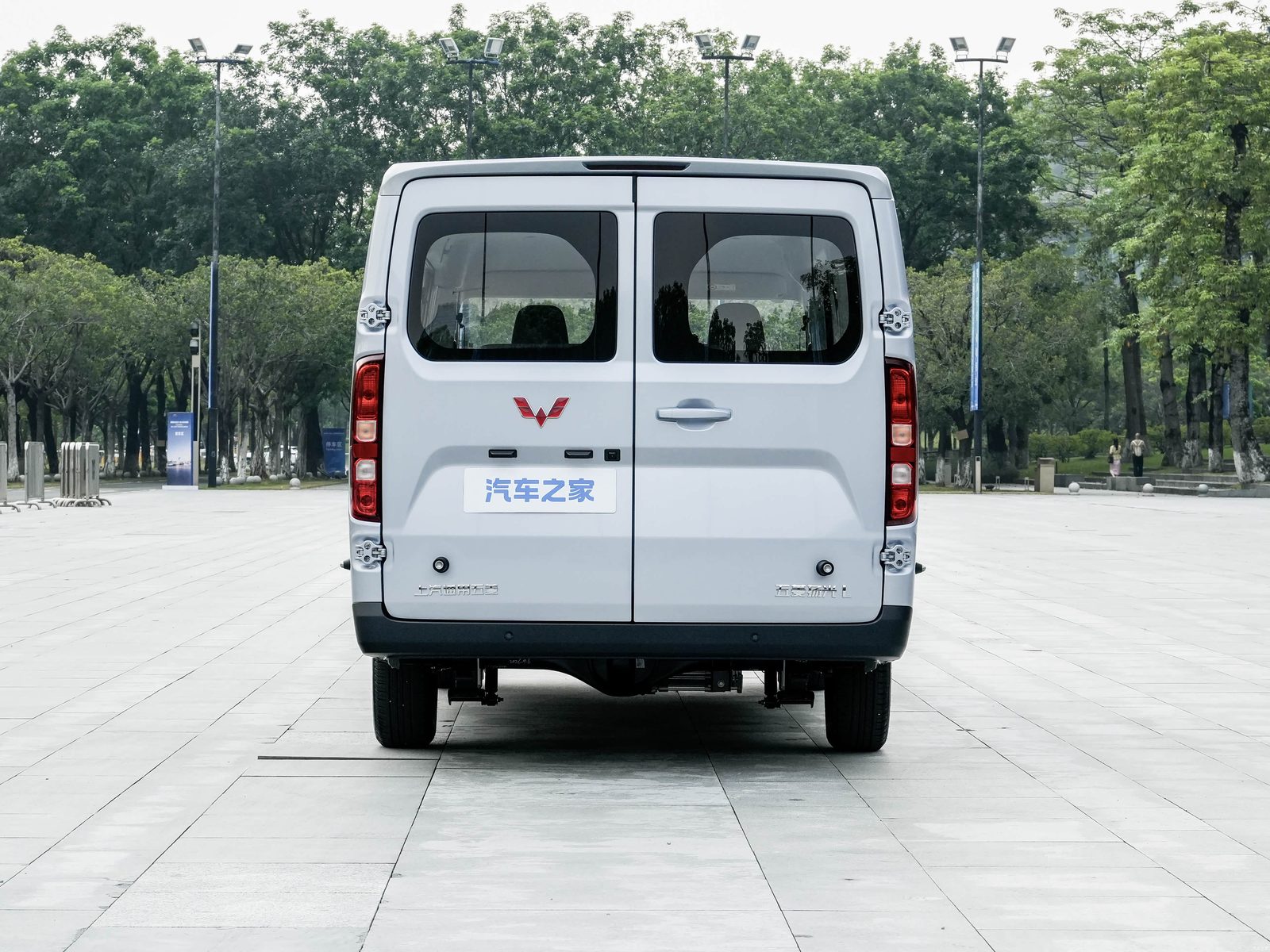 Wuling Yangguang L EV 2026 - exterior, rear view, China market